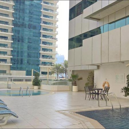 Next'House - Skyview Host Albergue Dubái Exterior foto